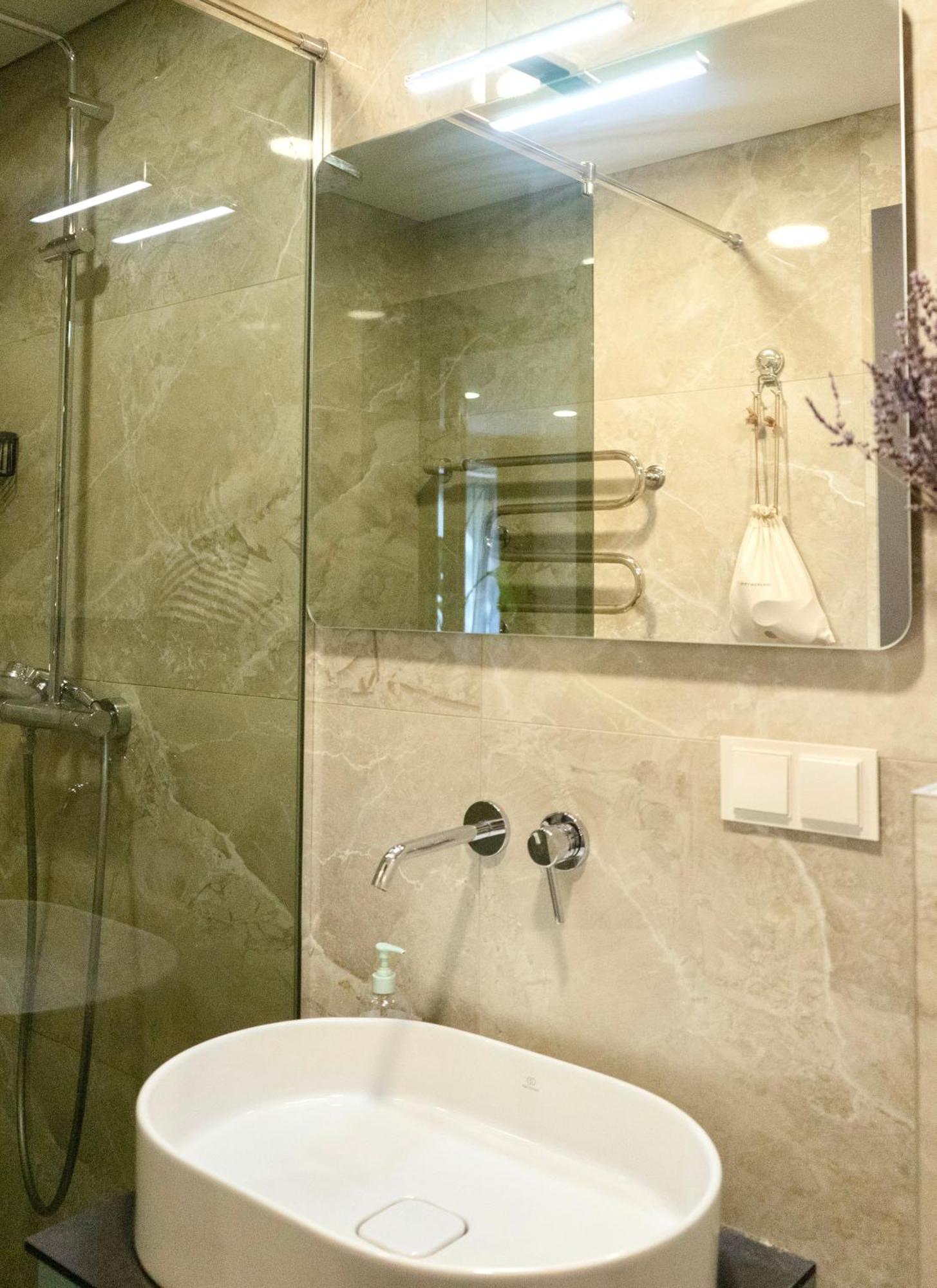Petite City Centre Apartment Шяуляй Экстерьер фото